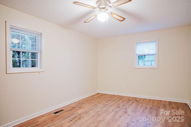 13 Cameron Drive, Etowah, NC 28729