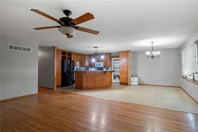 955 NW 131 Highway, Odessa, MO 64076