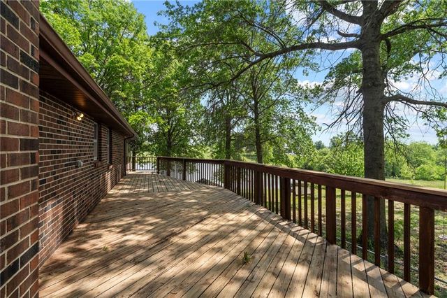 955 NW 131 Highway, Odessa, MO 64076