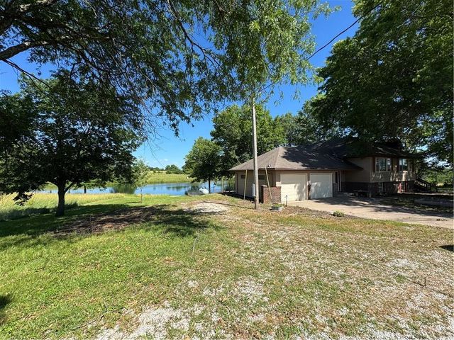 955 NW 131 Highway, Odessa, MO 64076