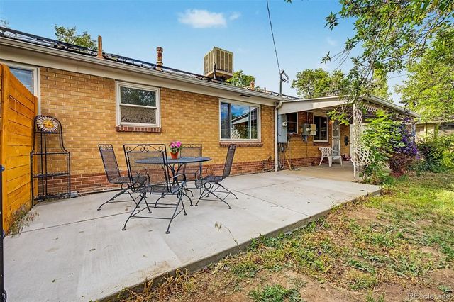 2100 W Tennessee Avenue, Denver, CO 80223