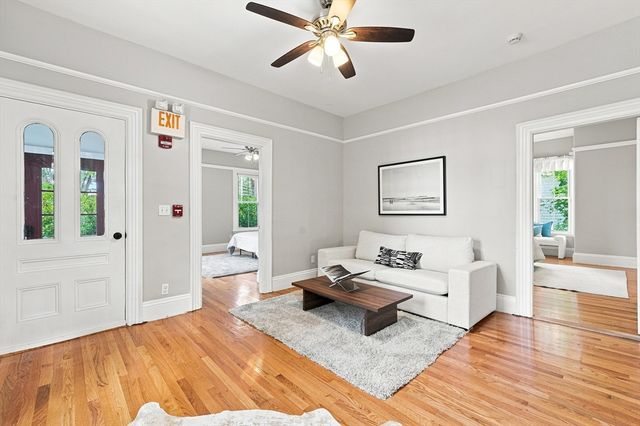 146 Lincoln Rd A, Lincoln, MA 01773