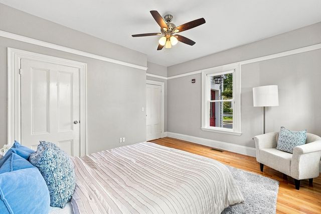 146 Lincoln Rd A, Lincoln, MA 01773