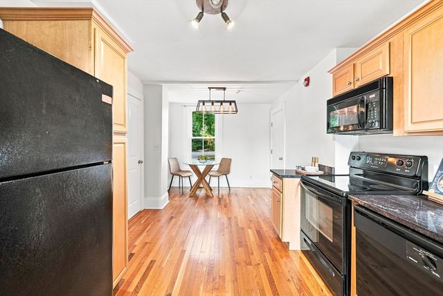 146 Lincoln Rd A, Lincoln, MA 01773