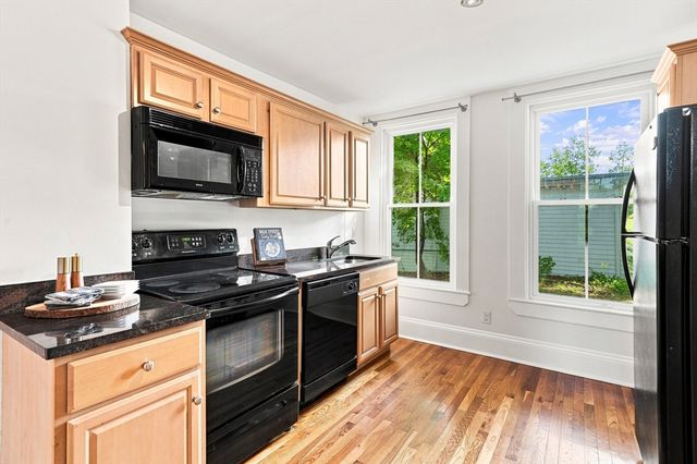146 Lincoln Rd A, Lincoln, MA 01773