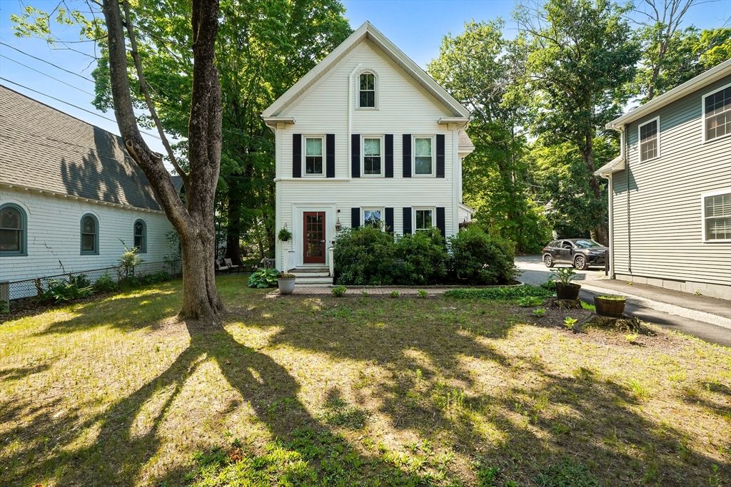 146 Lincoln Rd A, Lincoln, MA 01773