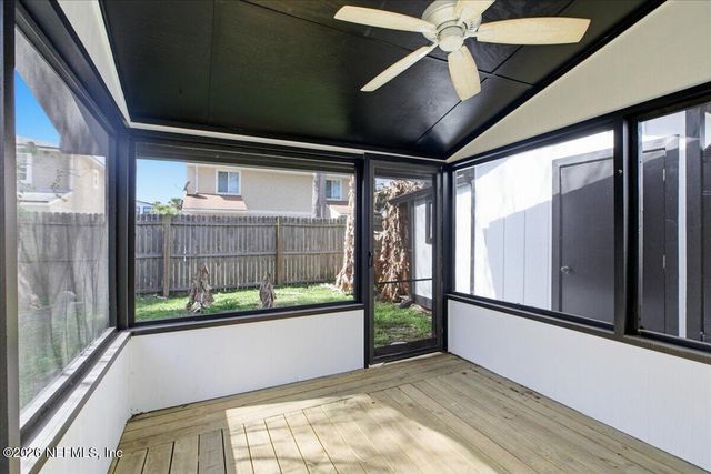 154 PINE Street, Atlantic Beach, FL 32233