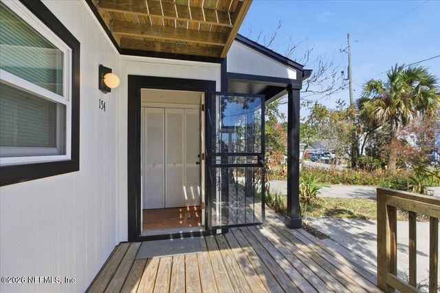 154 PINE Street, Atlantic Beach, FL 32233