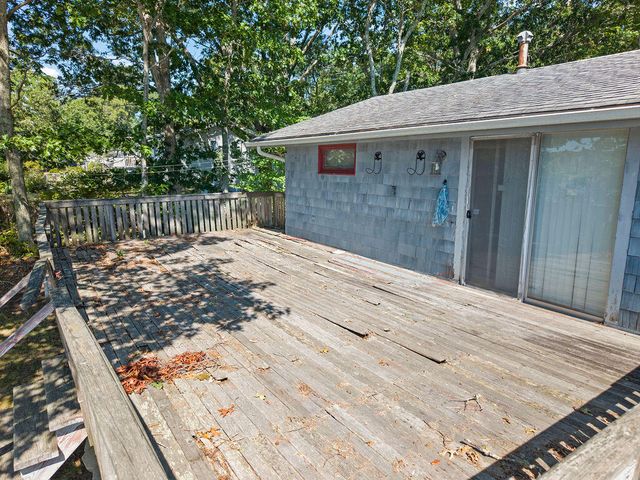 6 Sandpiper Terrace, Wareham, MA 02571