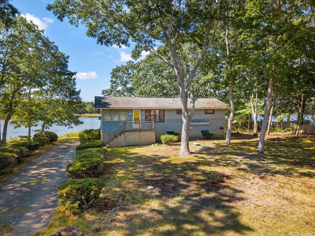 6 Sandpiper Terrace, Wareham, MA 02571