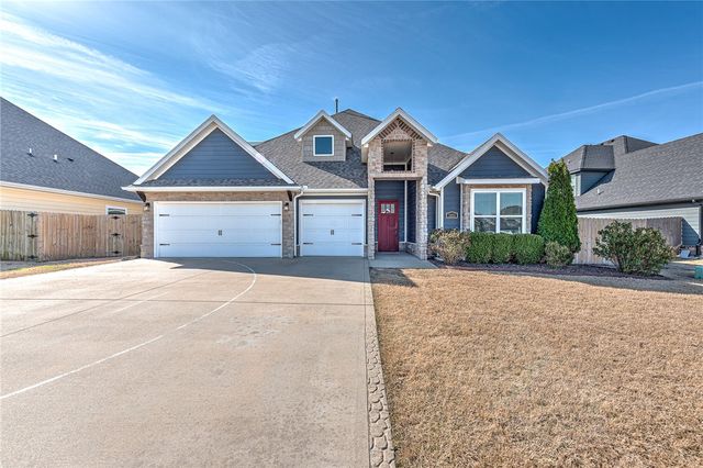 1051 Silver Maple Street, Centerton, AR 72719