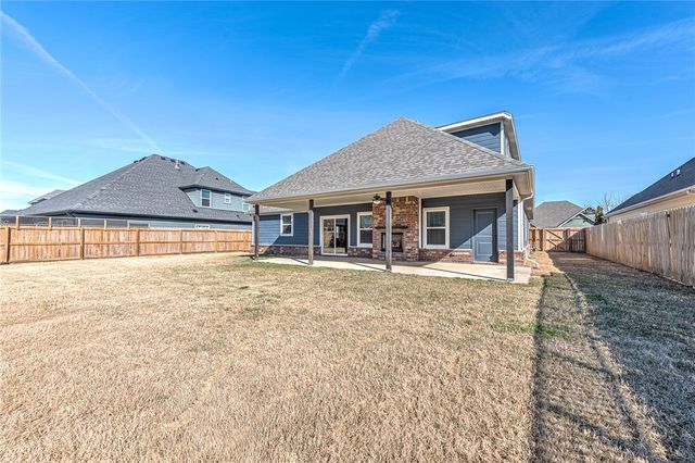 1051 Silver Maple Street, Centerton, AR 72719