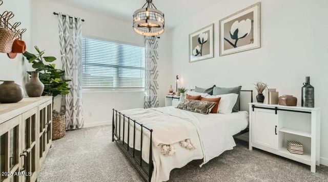 2957 E BARREL RACE Road, San Tan Valley, AZ 85140