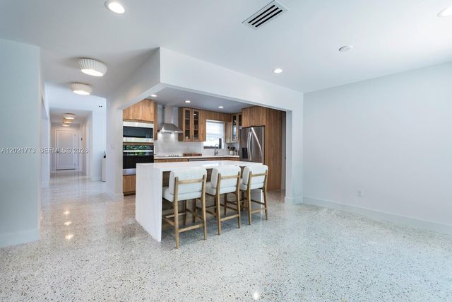 1701 SW 23rd Ter, Miami, FL 33145
