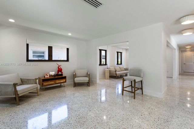 1701 SW 23rd Ter, Miami, FL 33145