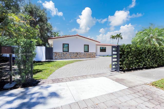 1701 SW 23rd Ter, Miami, FL 33145