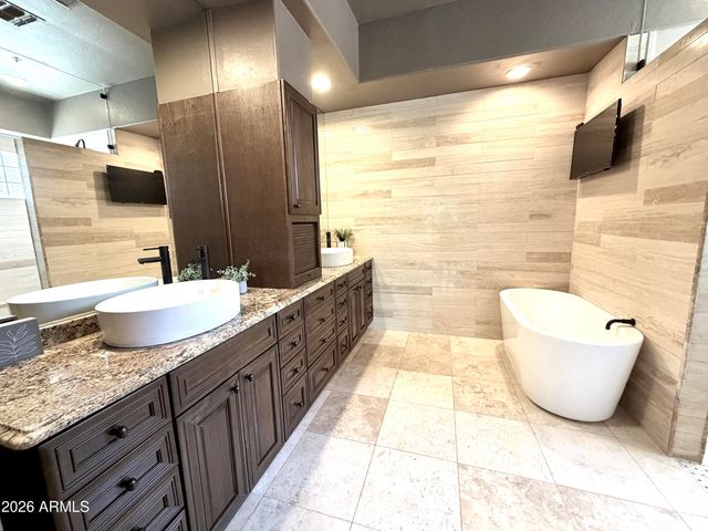 6659 E WHISPERING MESQUITE Trail E, Scottsdale, AZ 85266