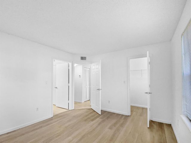 1335 Crystal Way A, Delray Beach, FL 33444