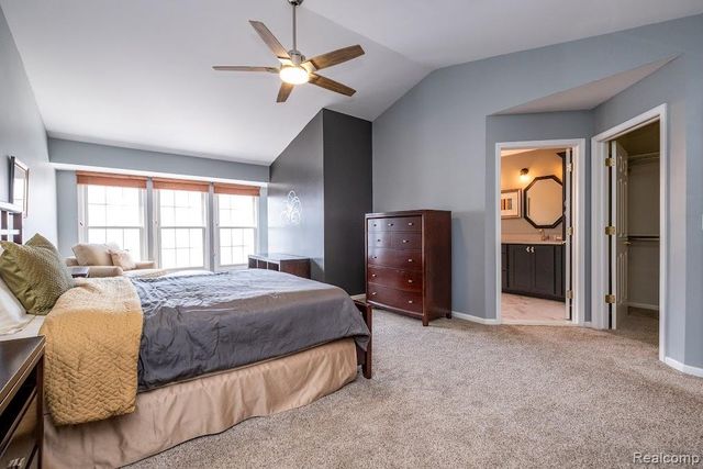 202 Stonebrooke Court, Royal Oak, MI 48067