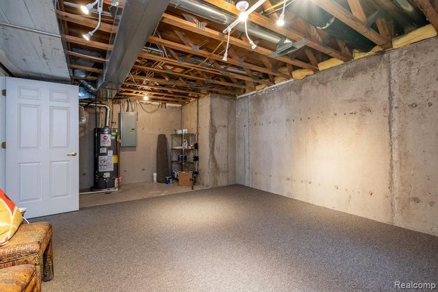 202 Stonebrooke Court, Royal Oak, MI 48067