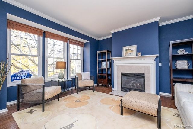 202 Stonebrooke Court, Royal Oak, MI 48067