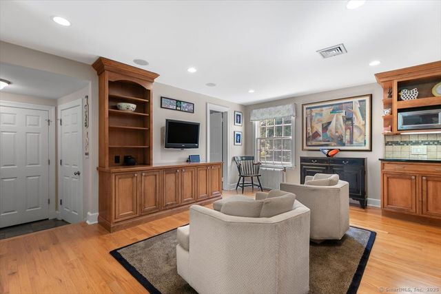 26 Old Orchard Road, North Haven, CT 06473