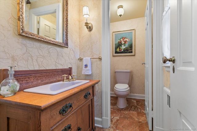 26 Old Orchard Road, North Haven, CT 06473