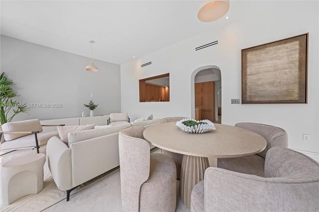 178 NE 45th St, Miami, FL 33137