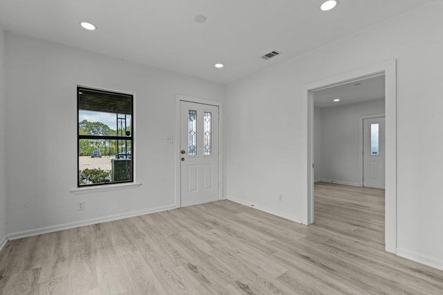 2703 E Cesar Chavez ST, Austin, TX 78702