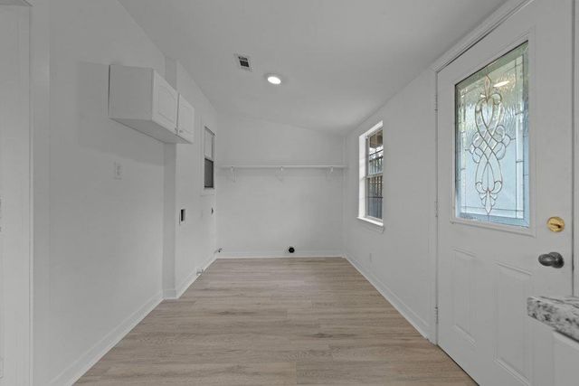 2703 E Cesar Chavez ST, Austin, TX 78702