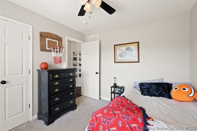 6709 Dovir Woods Drive, Sellersburg, IN 47172