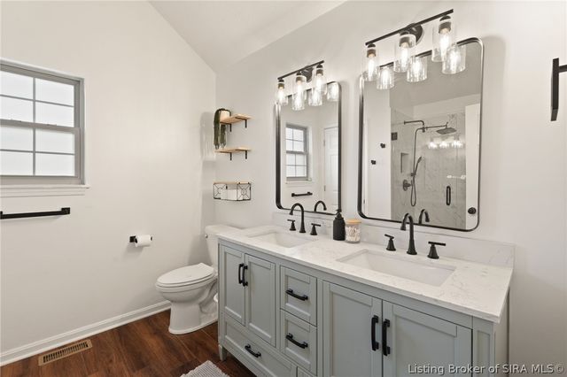 6709 Dovir Woods Drive, Sellersburg, IN 47172