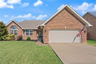 6709 Dovir Woods Drive, Sellersburg, IN 47172
