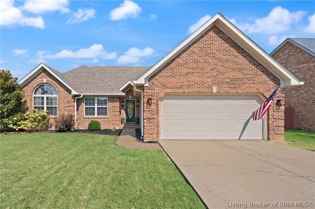 6709 Dovir Woods Drive, Sellersburg, IN 47172