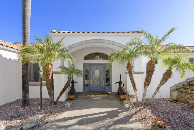 2821 Summit Drive, Escondido, CA 92025