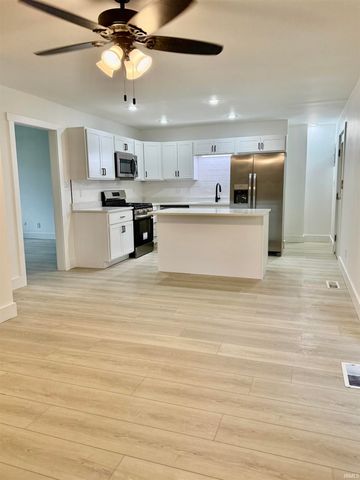 404 S Hickory Drive, Bloomington, IN 47403