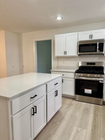 404 S Hickory Drive, Bloomington, IN 47403