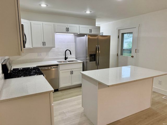 404 S Hickory Drive, Bloomington, IN 47403