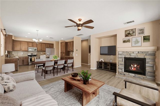 3307 Gemstone, Rosamond, CA 93560