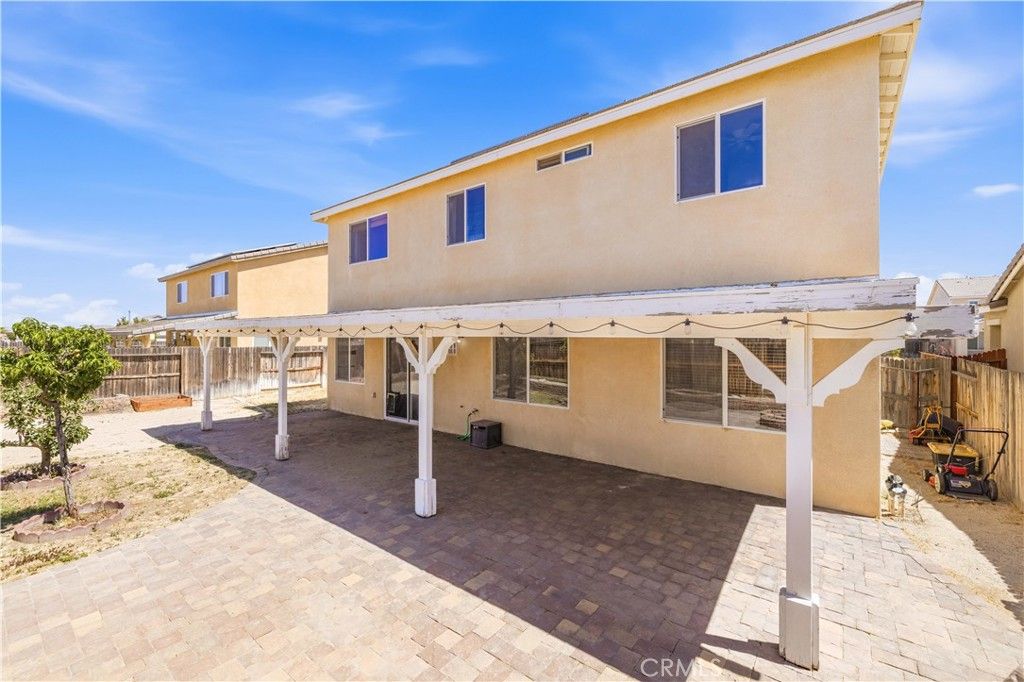 Image 37 of property listing at 3307 Gemstone, Rosamond, CA 93560