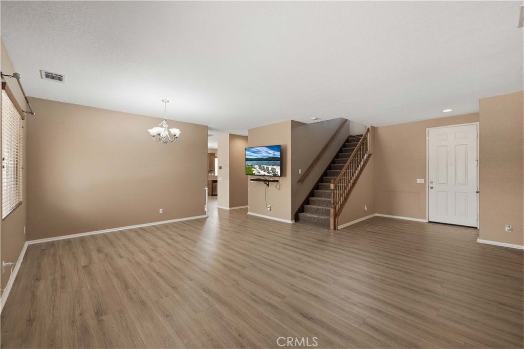 Image 3 of property listing at 3307 Gemstone, Rosamond, CA 93560