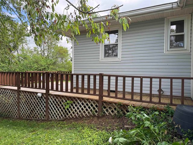 1221 24Th Street, Bedford, IN 47421