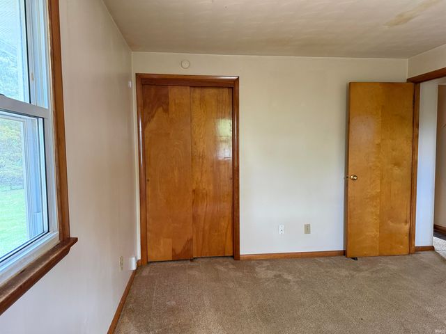 1221 24Th Street, Bedford, IN 47421