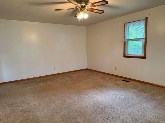 1221 24Th Street, Bedford, IN 47421