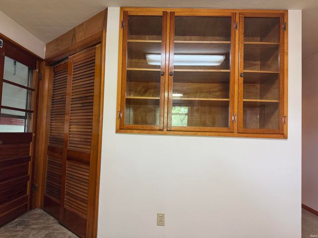 1221 24Th Street, Bedford, IN 47421