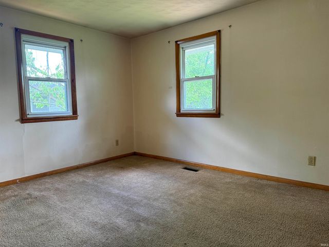 1221 24Th Street, Bedford, IN 47421