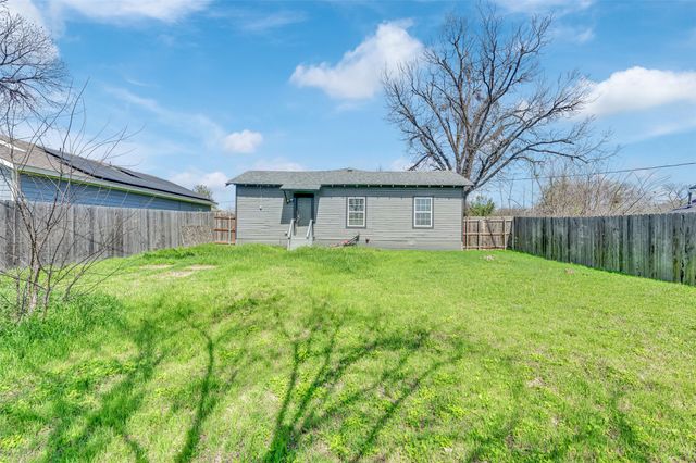 5101 Humbert Avenue, Fort Worth, TX 76107