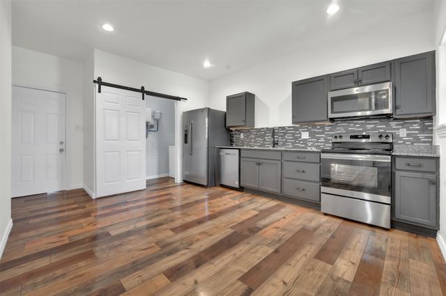 5101 Humbert Avenue, Fort Worth, TX 76107