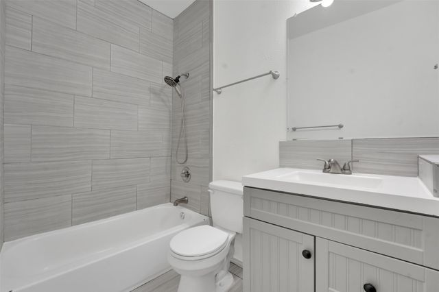 5101 Humbert Avenue, Fort Worth, TX 76107