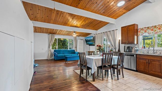 9144 Fanita Rancho Rd, Santee, CA 92071